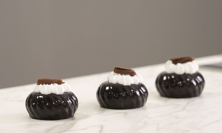 Cremoso alla nocciola e al cacao, con gelatina di pere Miano SRL